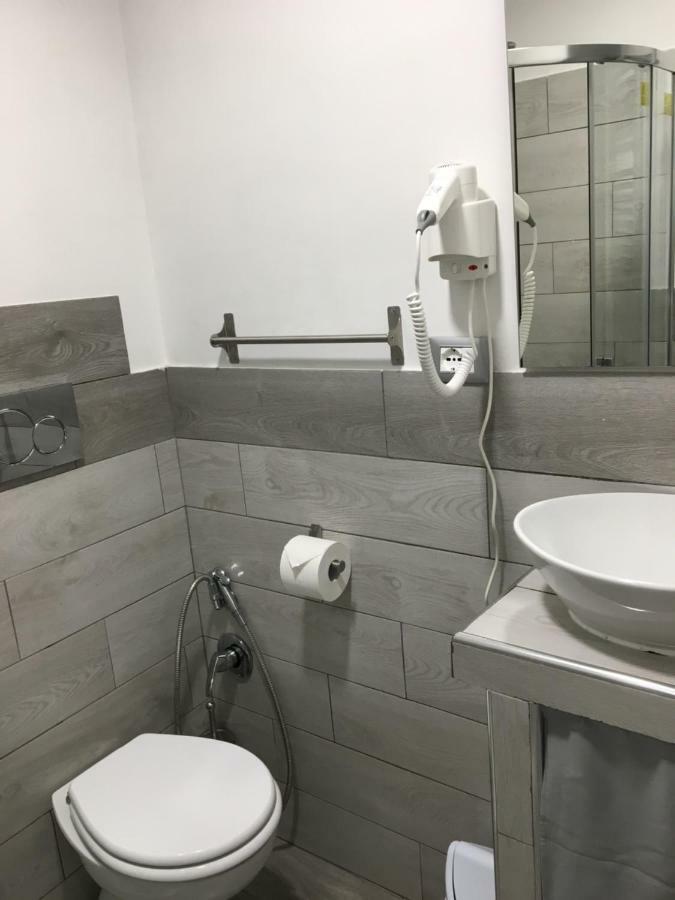 Vatican Glee Rooms 로마 외부 사진